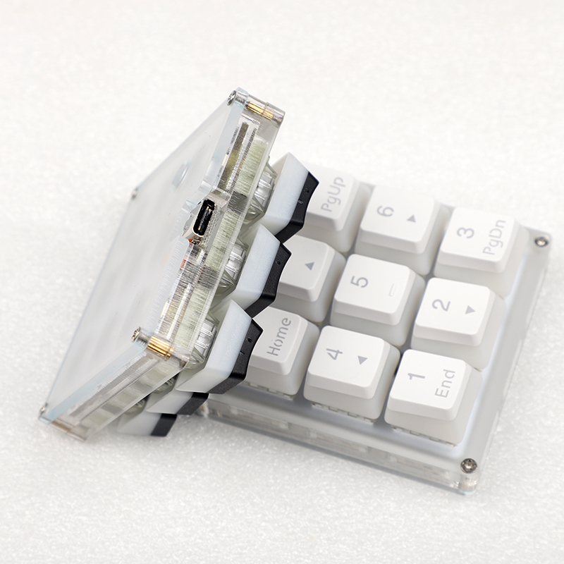 9 klawiszy QMK Hotswap YMDK RG – Keyboard Numpad Separate recenzja i cena